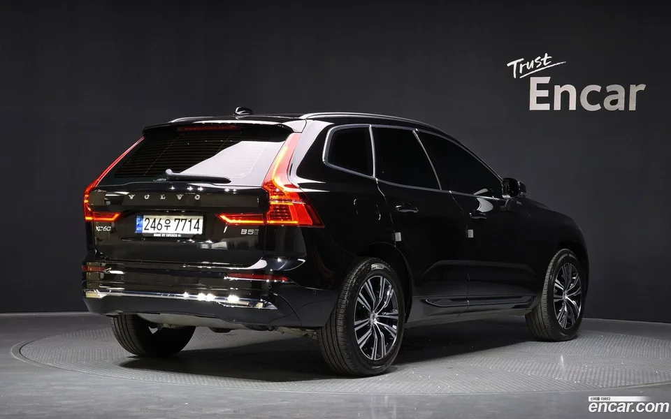 Volvo XC60 B5 2022 — миниатюра 2