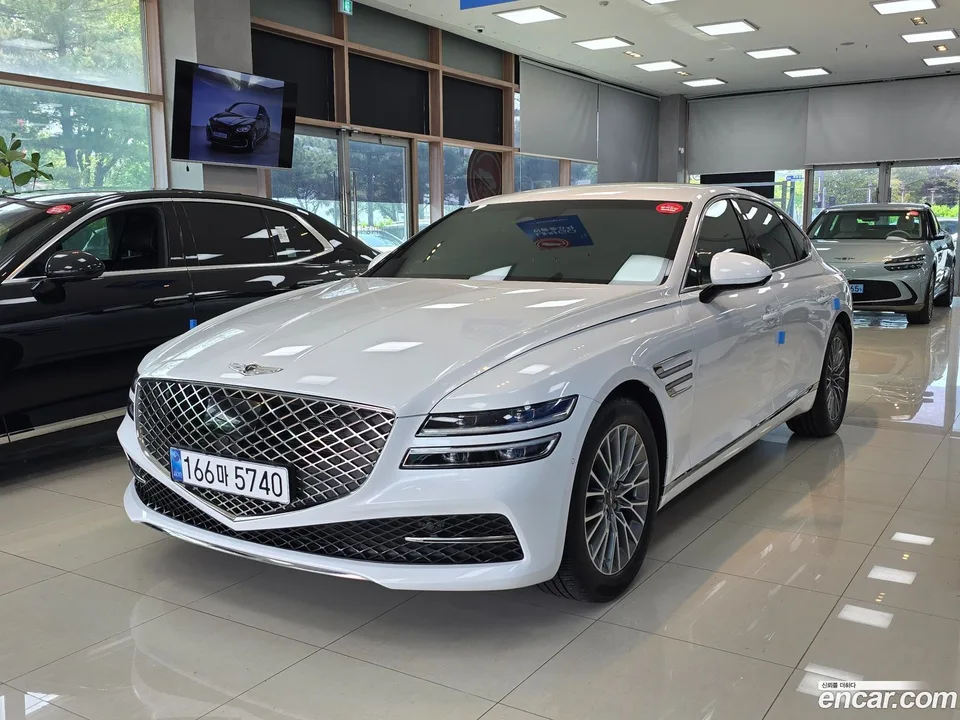 Genesis G80 2.5 2WD 2023 — фото 1, купить с доставкой в Москву