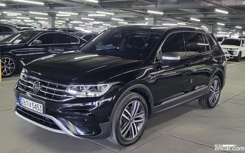 Volkswagen Tiguan Allspace 2024 купить в Москве