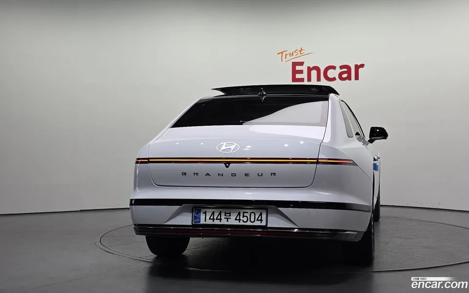 Hyundai Grandeur Hybrid 2024 — миниатюра 4