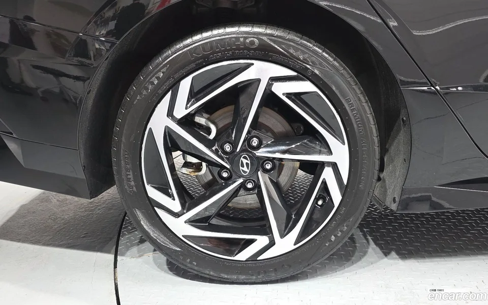 Hyundai Sonata The Edge 1.6 2023 — миниатюра 5