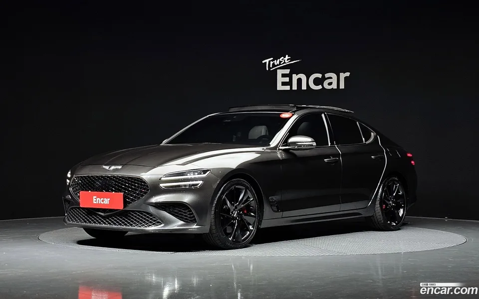 Genesis G70 2.0T 2WD 2022 — фото 1, купить с доставкой в Москву