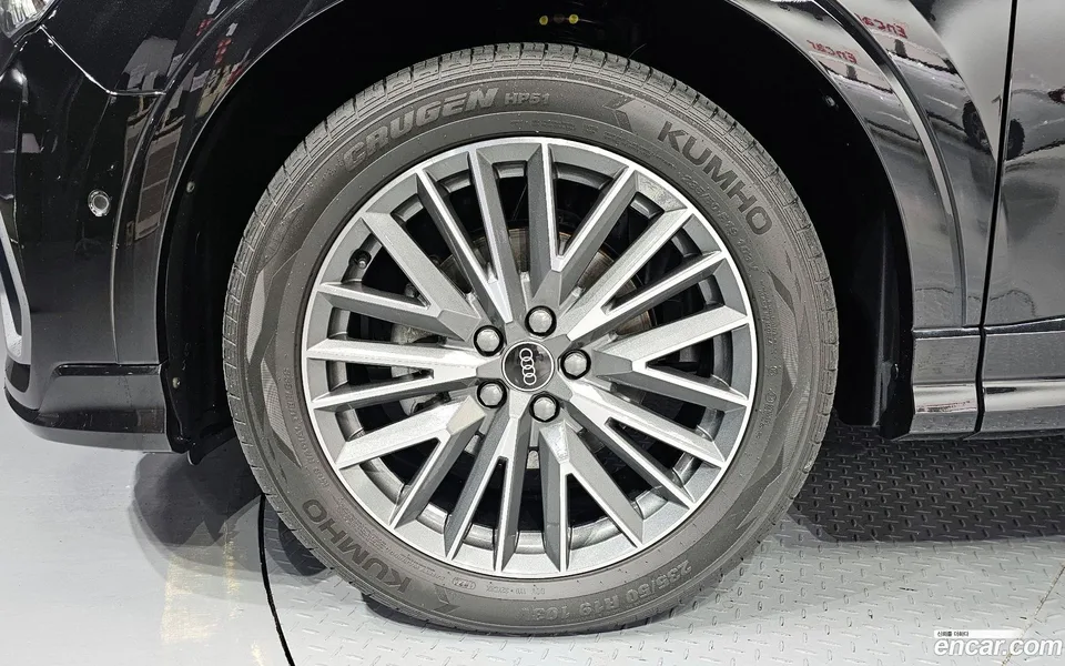 Audi Q3 35 TDI 2022 — миниатюра 5