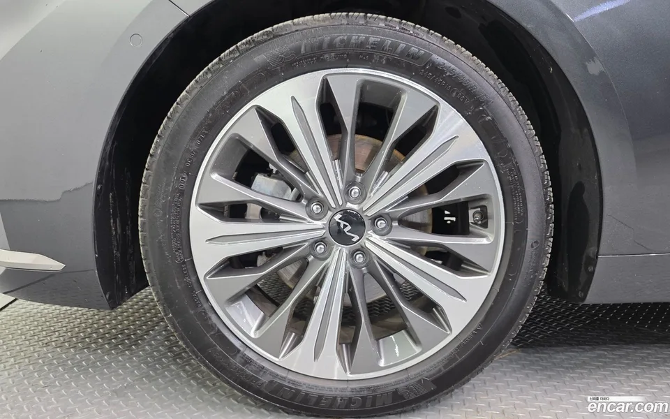 Kia K8 Hybrid 2023 — миниатюра 5