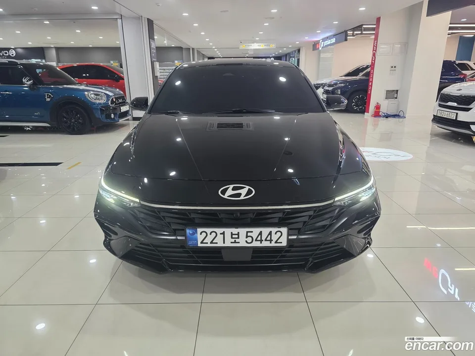 Hyundai Avante CN7 1.6 2025 — фото 1, купить с доставкой в Москву