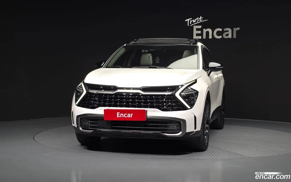 Kia Sportage Hybrid 2WD 2023 — миниатюра 3