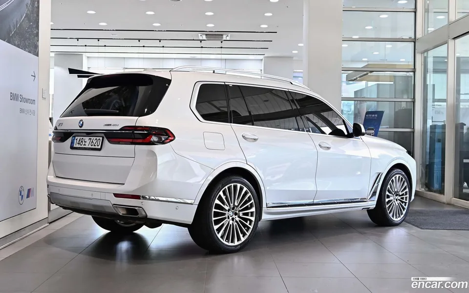 BMW X7 xDrive 40i 6 2023 — миниатюра 2