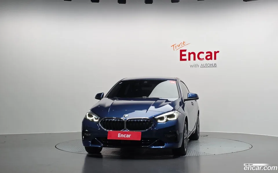 BMW 2 Series Gran Coupe 220i 2023 — миниатюра 3