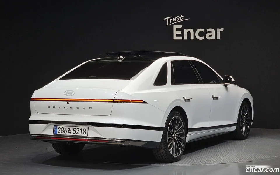 Hyundai Grandeur Hybrid 2024 — миниатюра 2