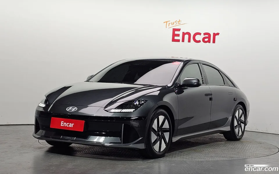 Hyundai Ioniq 6 2022 — фото 1, купить с доставкой в Москву