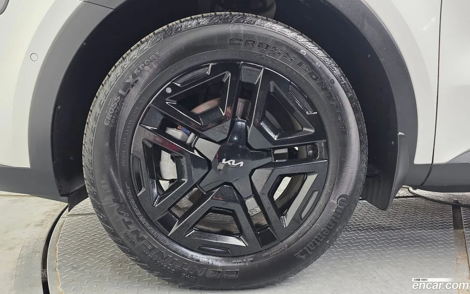 Kia Sorento HEV 1.6 2WD 2023 — миниатюра 5