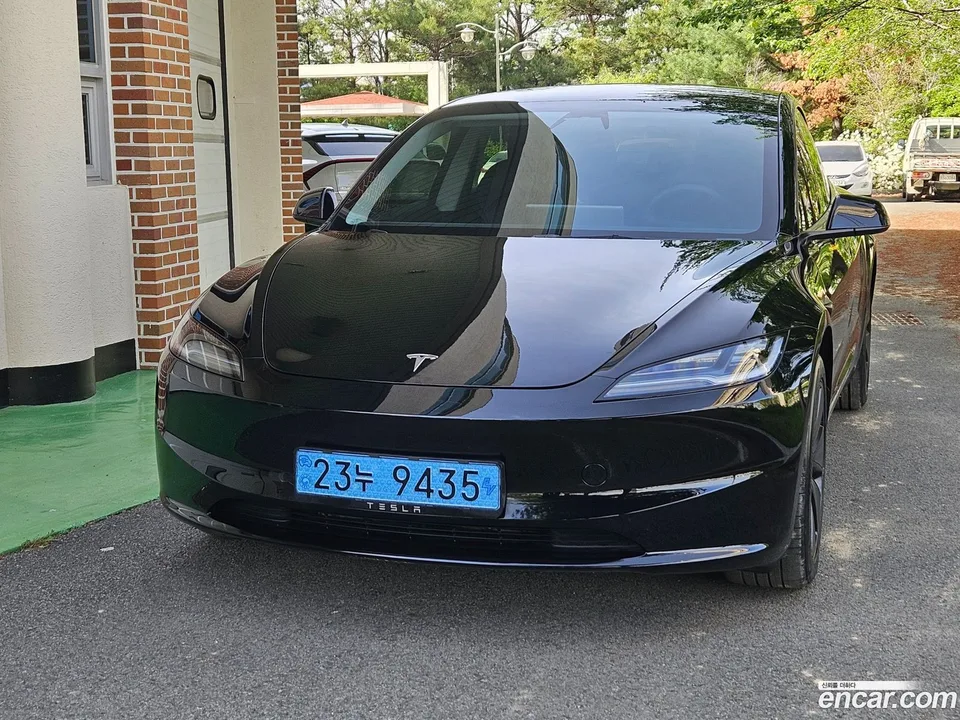 Tesla Model 3 RWD 2024 — миниатюра 3