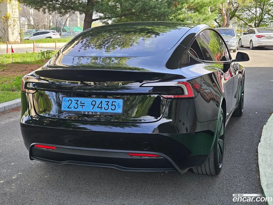 Tesla Model 3 RWD 2024 — миниатюра 5