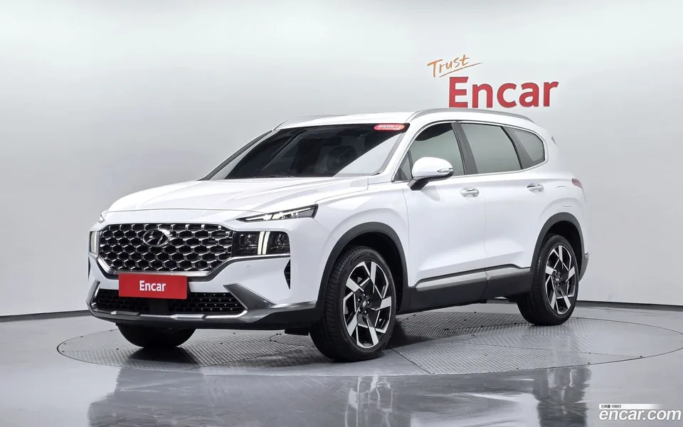 Hyundai SantaFe 2.5T 2WD 2023 — фото 1, купить с доставкой в Москву
