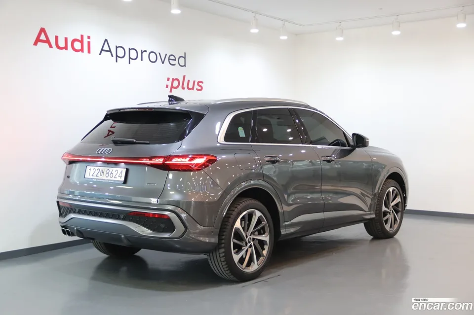 Audi Q5 (80A) 40 TDI S Line 2025 — миниатюра 2