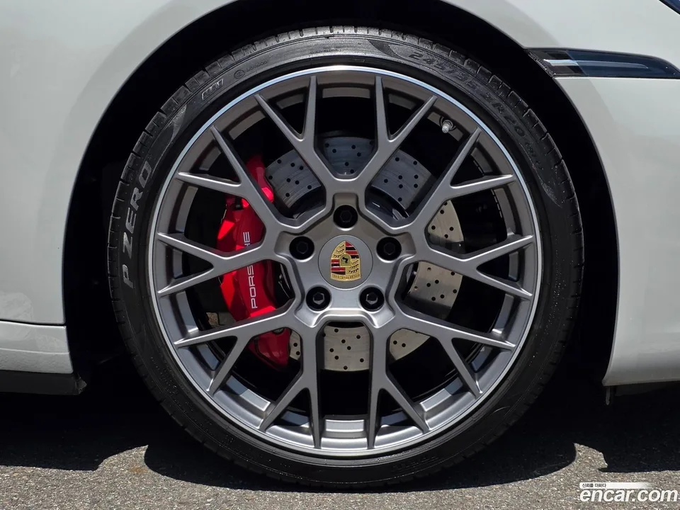 Porsche 911 (992) 4S 2024 — миниатюра 5
