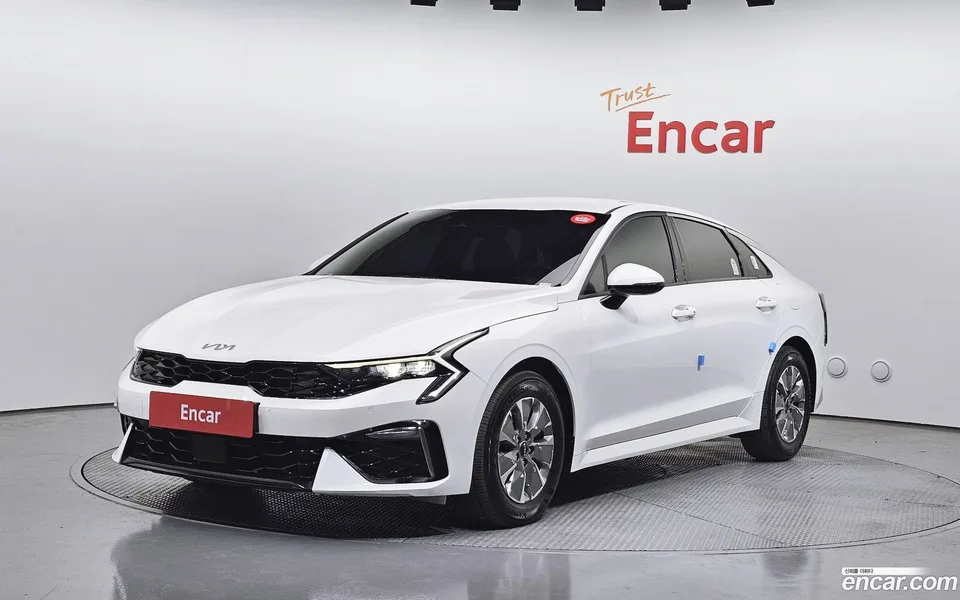 Kia K5 Hybrid 2024 — фото 1, купить с доставкой в Москву