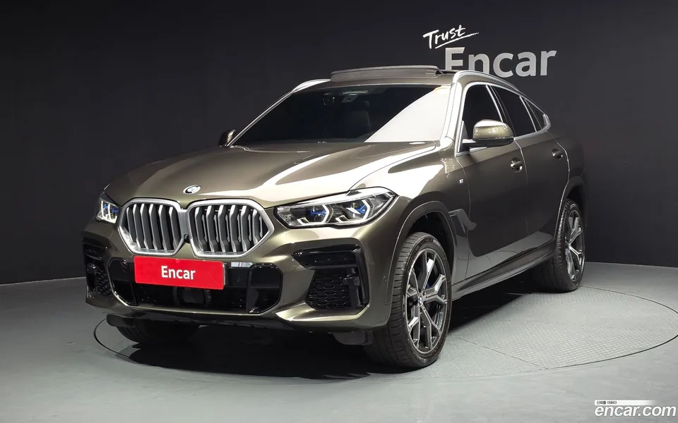 BMW X6 xDrive30d M 2022 — фото 1, купить с доставкой в Москву