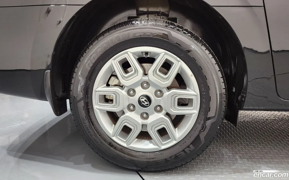 Hyundai Staria HEV 1.6 3 2024 — миниатюра 5