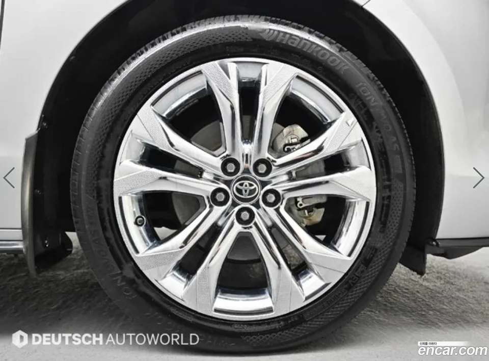 Toyota Sienna 2.5 2WD 2023 — миниатюра 5