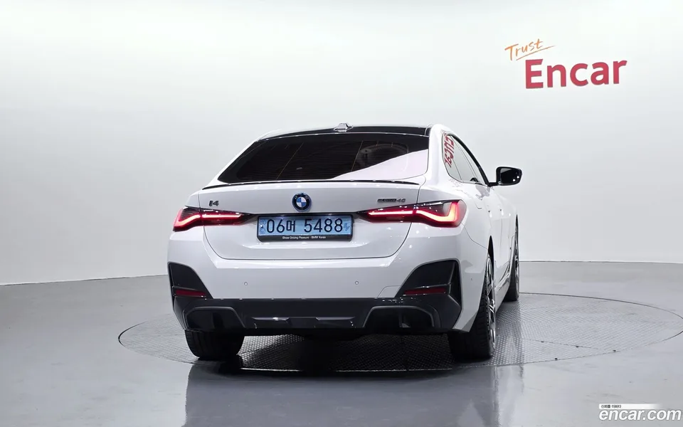 BMW i4 eDrive40 M 2023 — миниатюра 4