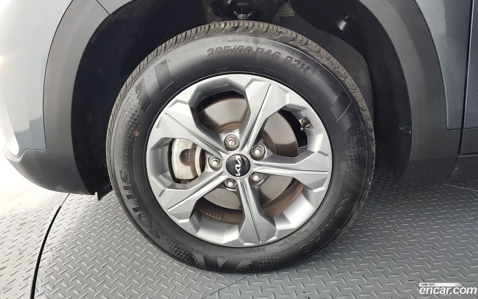 Kia Seltos 1.6 2WD 2024 — миниатюра 5