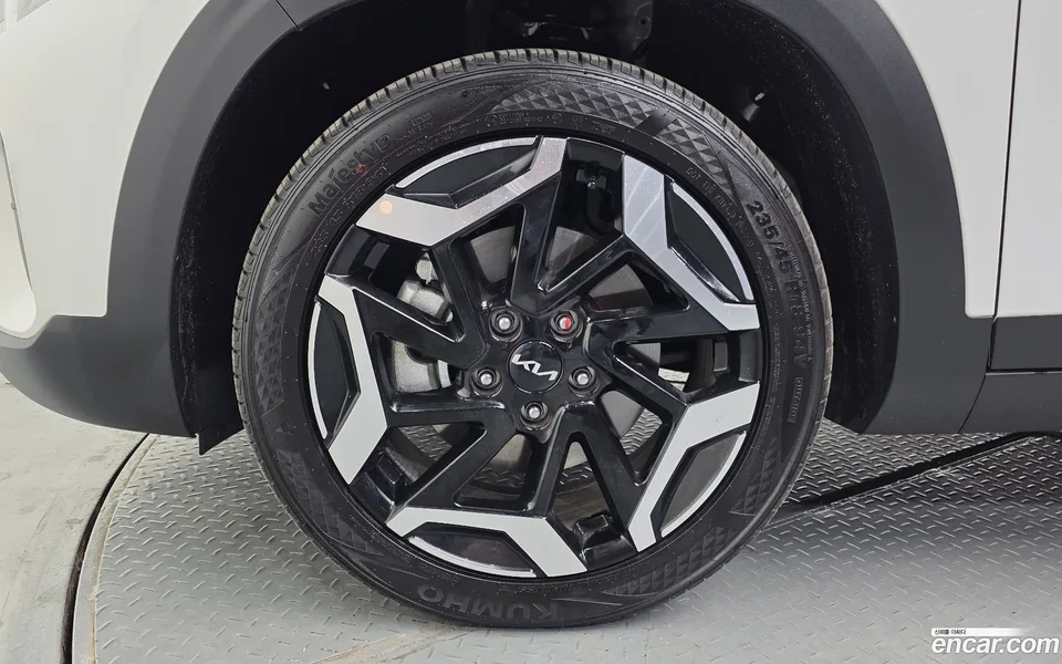 Kia Seltos 1.6 2WD 2024 — миниатюра 5