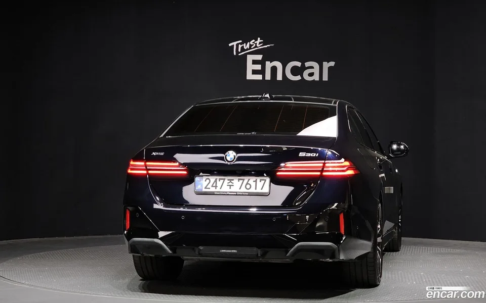 BMW 5 Series 530i xDrive M 2025 — миниатюра 4