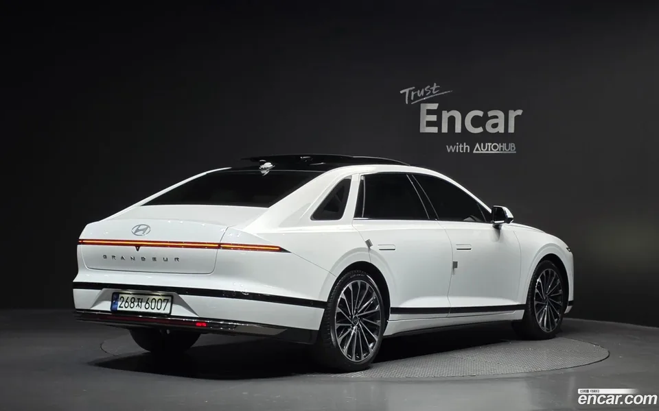 Hyundai Grandeur Hybrid 2023 — миниатюра 2