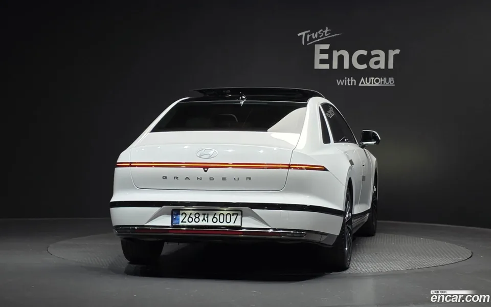 Hyundai Grandeur Hybrid 2023 — миниатюра 4