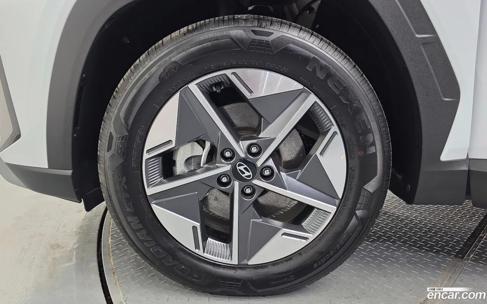 Hyundai Tucson NX4 1.6 2WD 2025 — миниатюра 5