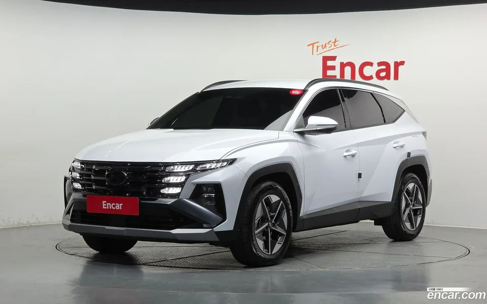 Hyundai Tucson NX4 1.6 2WD 2025 — фото 1, купить с доставкой в Москву