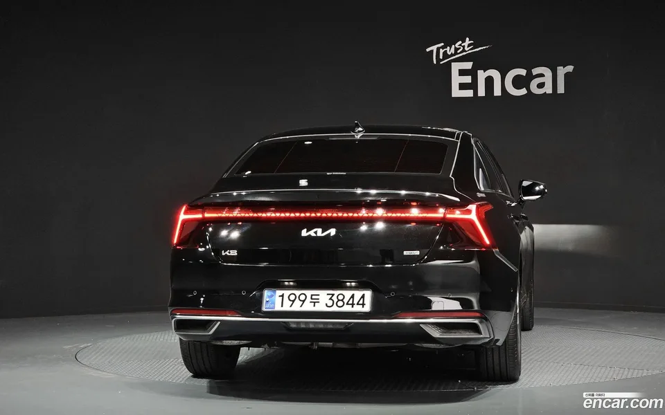 Kia K8 Hybrid 2023 — миниатюра 4