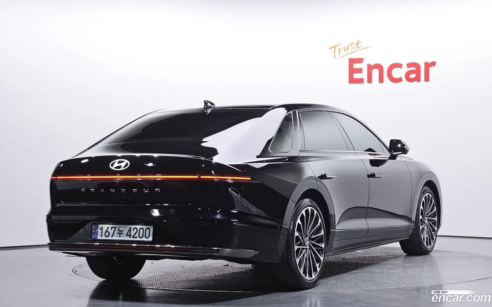 Hyundai Grandeur 2.5 2WD 2024 — миниатюра 2