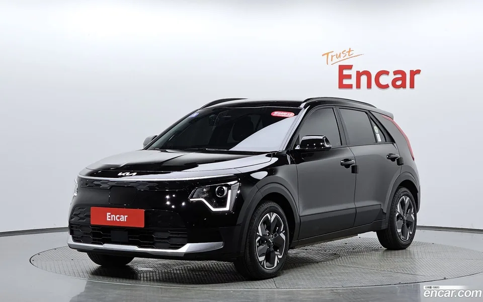 Kia Niro EV 2023 — фото 1, купить с доставкой в Москву