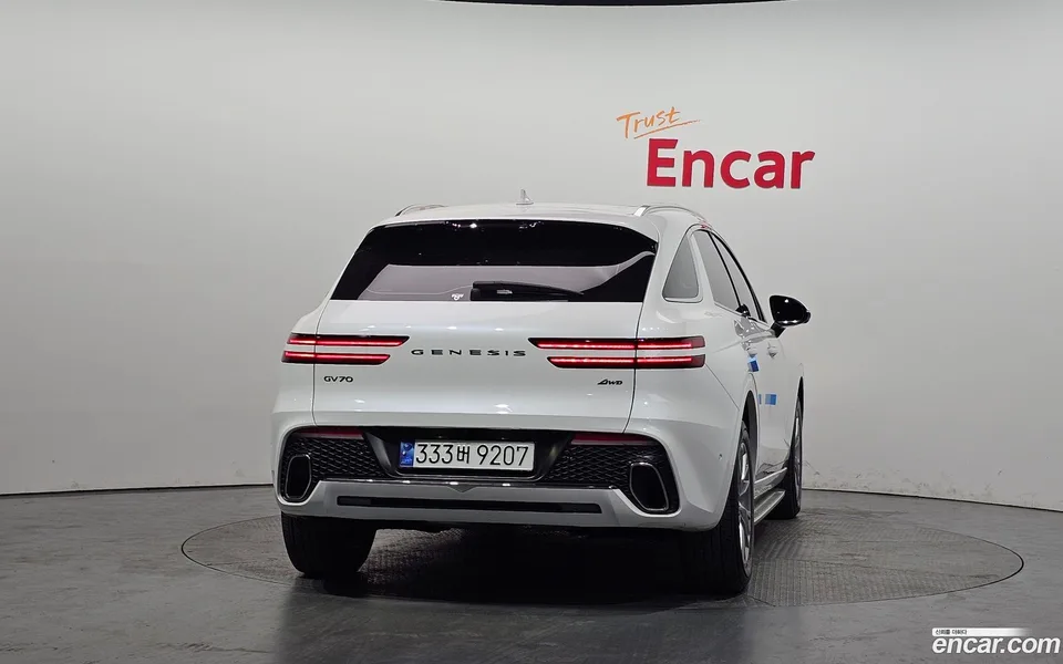 Genesis GV70 2.5T AWD 2024 — миниатюра 4