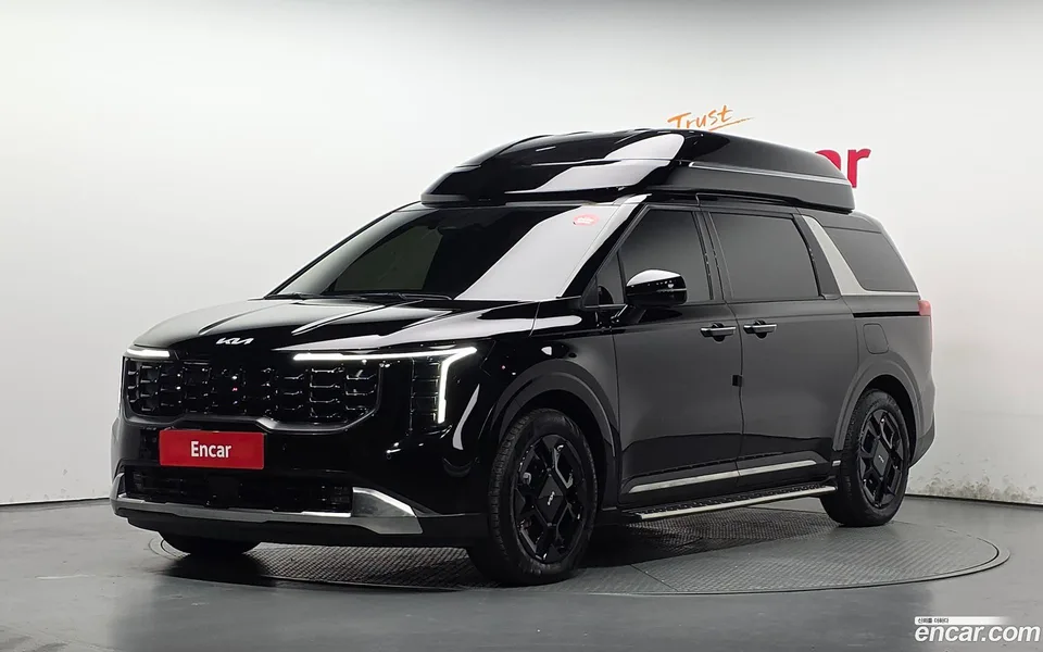 Kia Carnival HEV 9 2024 — фото 1, купить с доставкой в Москву