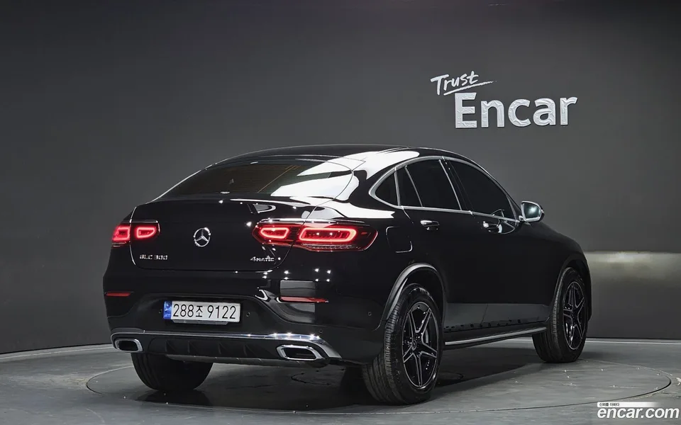 Mercedes-Benz GLC-Class GLC300 4MATIC 2023 — миниатюра 2