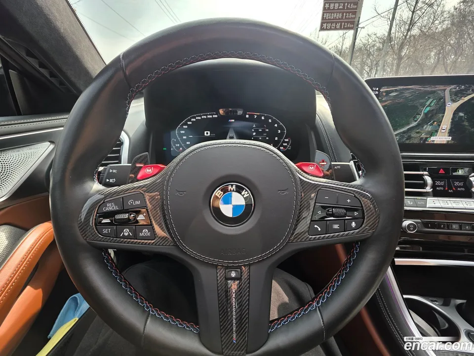 BMW 8 Series M850i xDrive 2023 — миниатюра 5