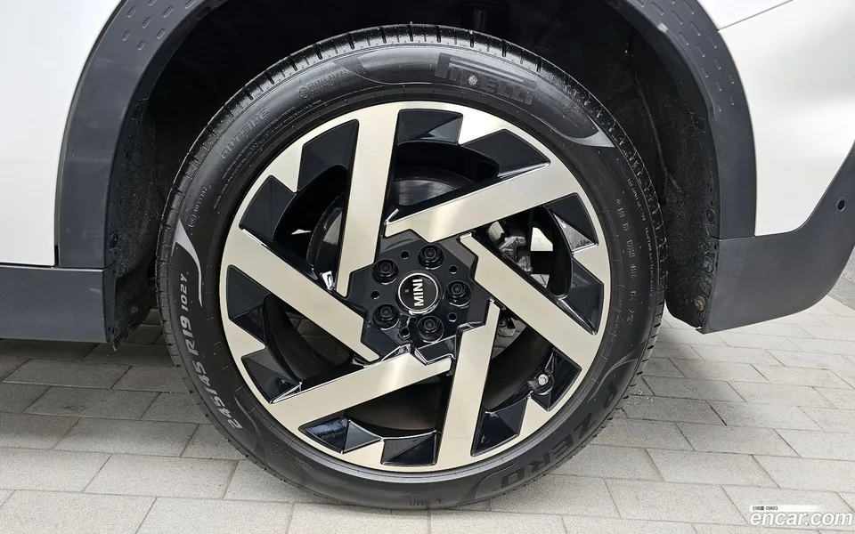 MINI Cooper S Countryman ALL4 2024 — миниатюра 5
