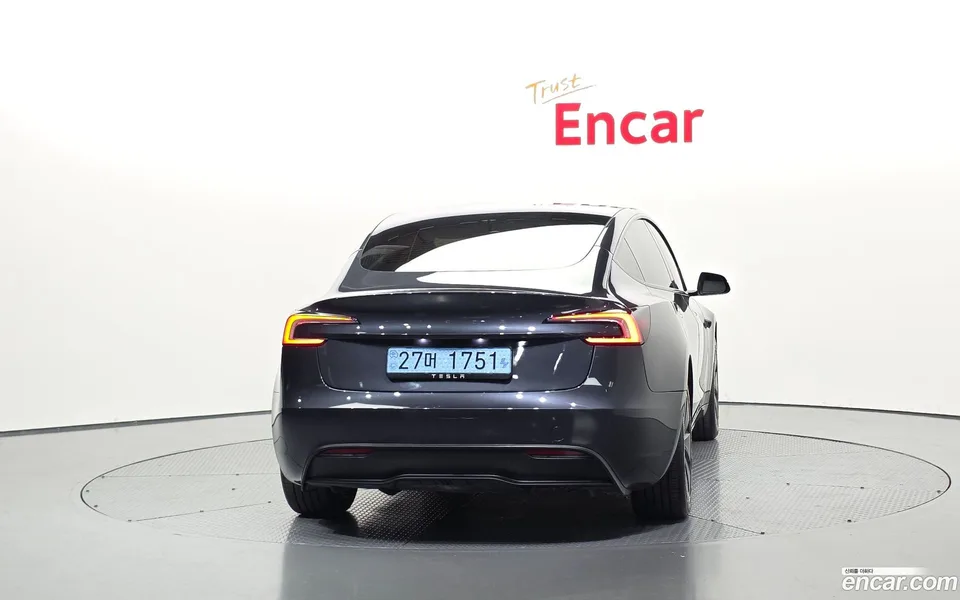 Tesla Model 3 RWD 2025 — миниатюра 4