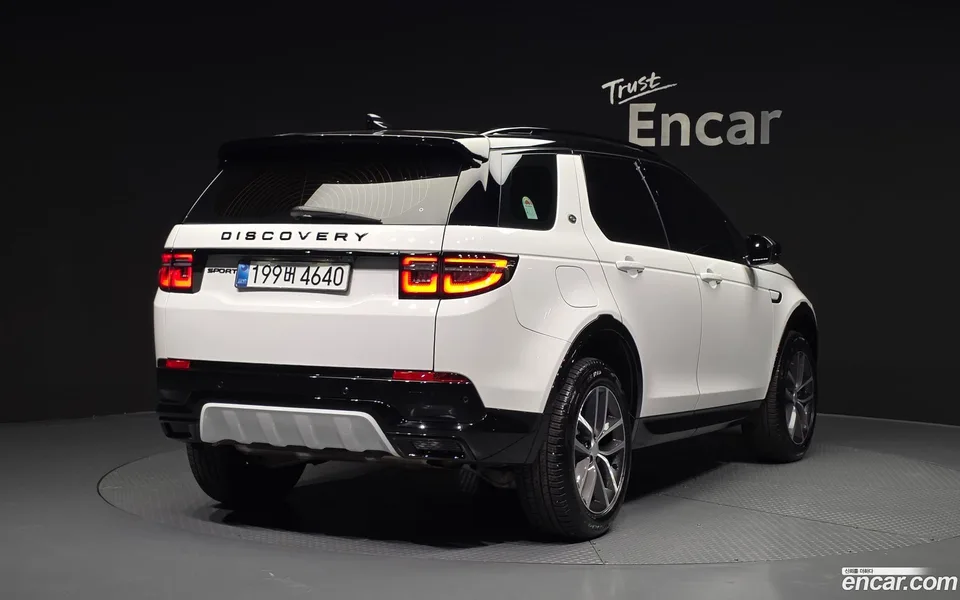 Land Rover Discovery Sport P250 SE 2025 — миниатюра 2