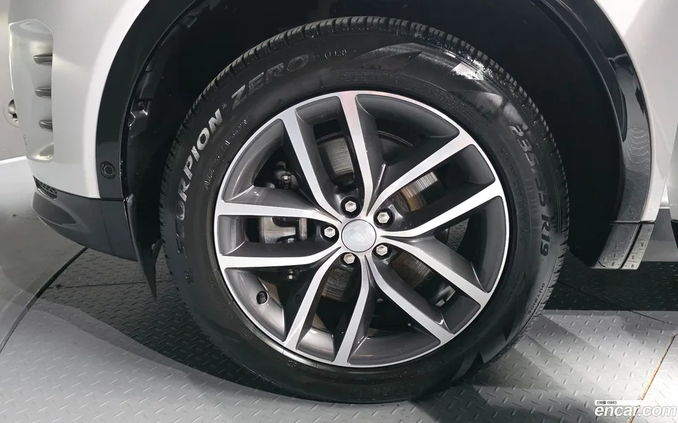 Land Rover Discovery Sport P250 SE 2025 — миниатюра 5