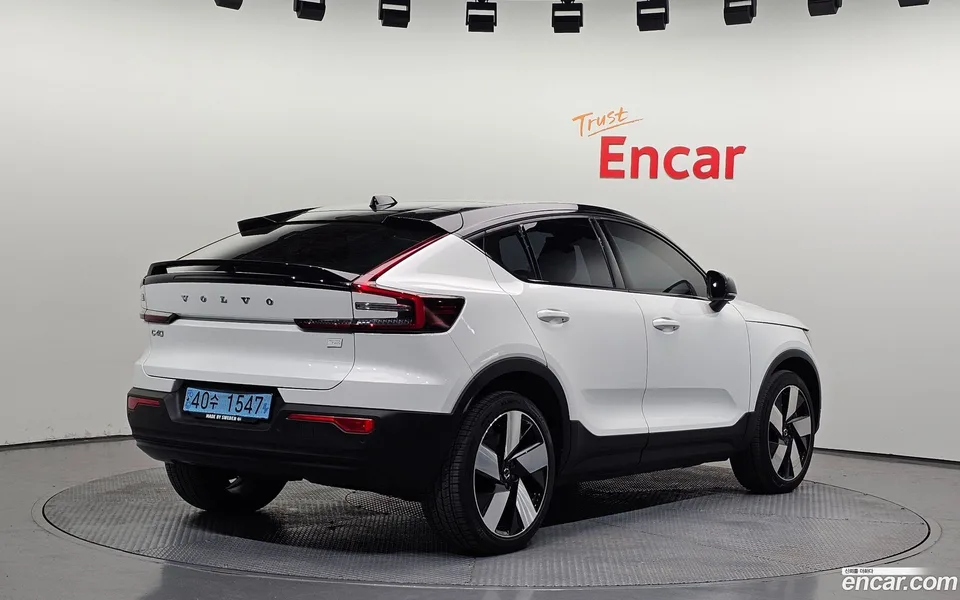 Volvo C40 Recharge 2022 — миниатюра 2