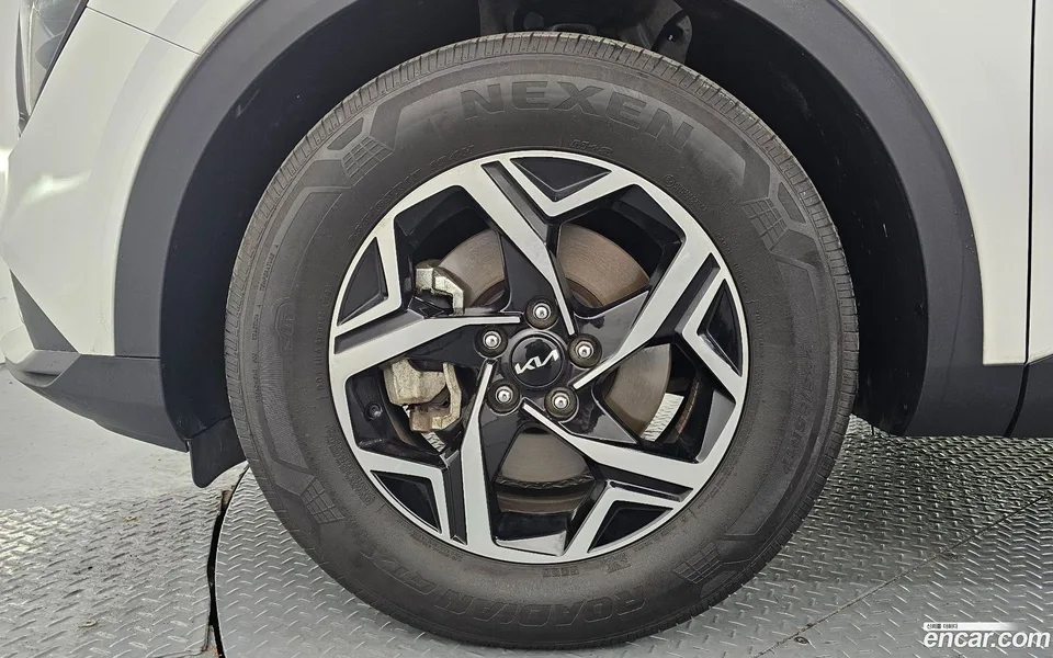 Kia Sportage 2.0 4WD 2023 — миниатюра 5