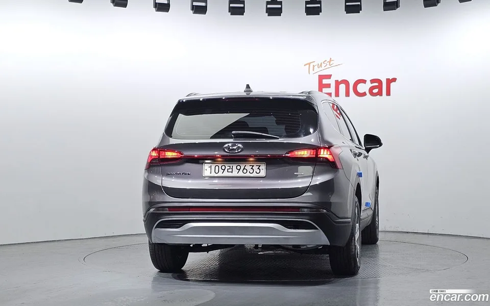 Hyundai SantaFe 2.2 4WD 2023 — миниатюра 4