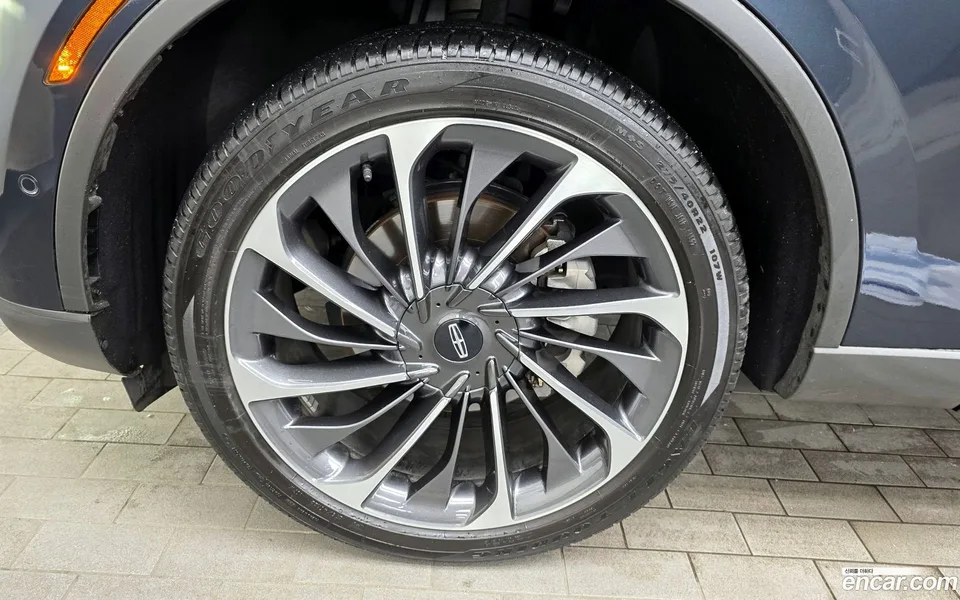 Lincoln Aviator 3.0 AWD 2022 — миниатюра 5