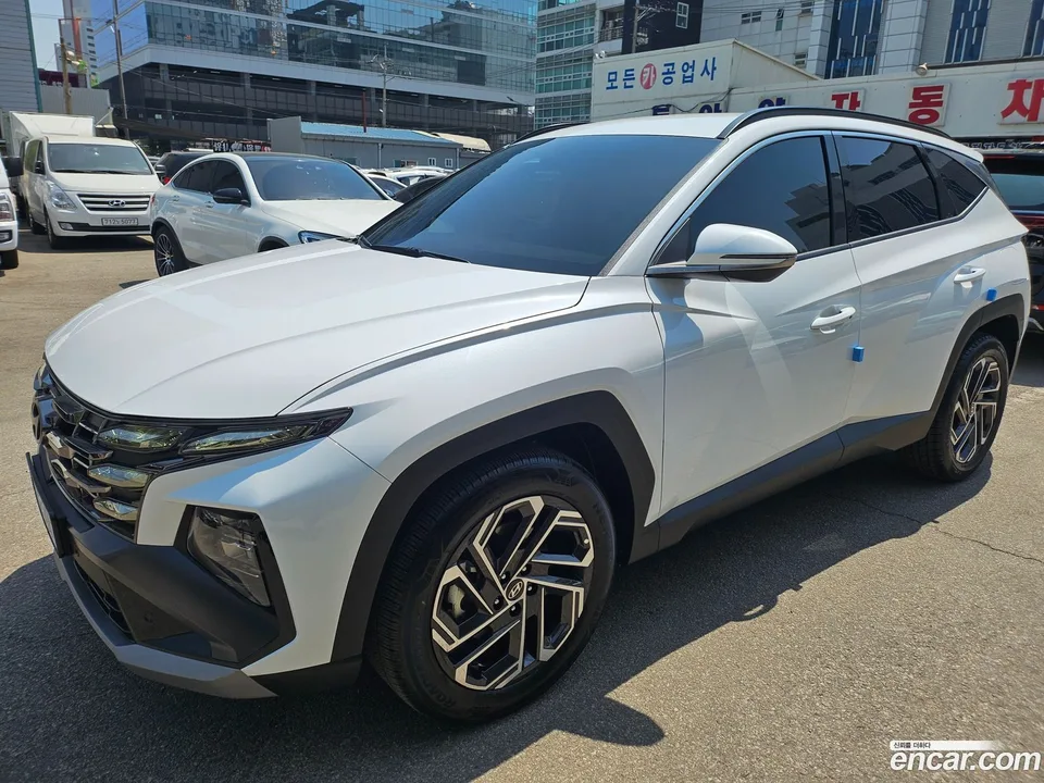 Hyundai Tucson NX4 1.6 2WD 2025 — фото 1, купить с доставкой в Москву