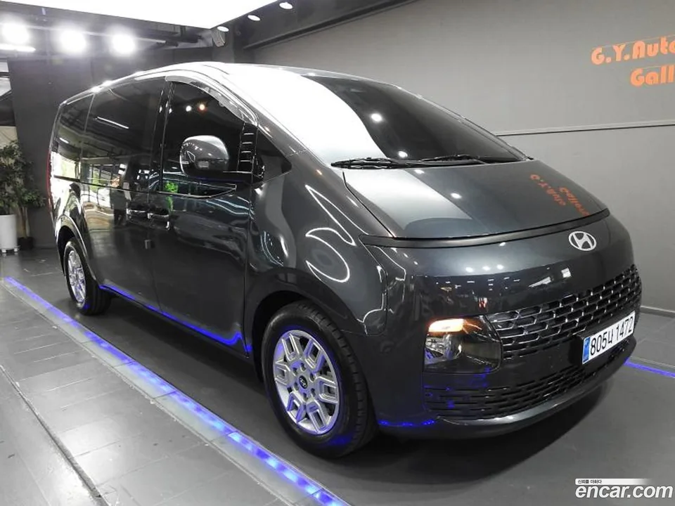 Hyundai Staria 5 2024 — миниатюра 2