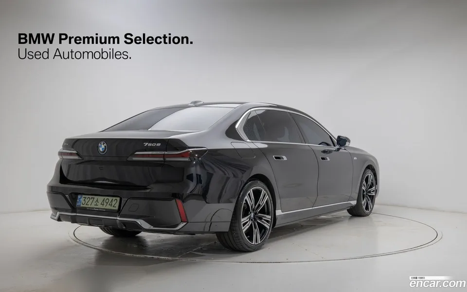 BMW 7 Series 750e xDrive M 2024 — миниатюра 2